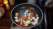 大葱怎么做好吃，简单又好吃的大葱炒香干，超级下饭