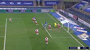 第63分钟斯特拉斯堡球员利埃纳尔射门 - 打偏