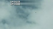 纽约上空盘旋的碟状UFO