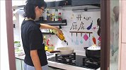 粤西家庭的午餐，粤菜的经典的豉汁蒸排骨，孩子说吃撑了