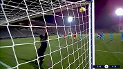 第17分钟尼姆球员埃里亚森射门 - 击中门框