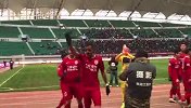 客场大败失去冲超希望！亚泰众将谢场遭球迷倒戈