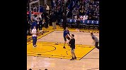 库里扣篮上瘾 赛前不练三分玩空接