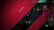 UFC235发布会对视环节 骨头握手惨遭史密斯无视