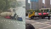 惨烈!济南一水泥车侧翻将轿车压成“纸片” 致车内2人死亡