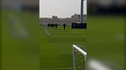 好腰！尤文欧冠备战进行中  这柔韧度连女子也自叹不如