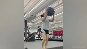 聚沙成塔！张伟丽苦练上肢爆发力 期待更快的出拳