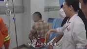 农民工被钢筋“刺穿”，医生都“吓”了一跳，消防员紧急配合救治