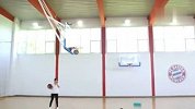 足球-17年-胡梅尔斯投进三分球 拜仁后卫神模仿科比-新闻