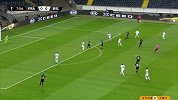 第8分钟法兰克福球员罗德射门 - 打偏