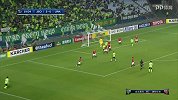 第52分钟全北现代球员里卡多·洛佩斯射门