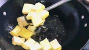 怎么能让豆腐做出来滑嫩又入味 像这样做 三碗米饭都吃不够