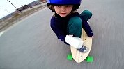极限GoPro-15年-Gopro第1视角 电动滑板萌娃-新闻