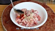 自从学会这种特色做法，我家的排骨不再红烧了，好吃营养又解馋
