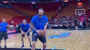 NBA海王迎复出！亚当斯赛前热身中投扣篮状态喜人