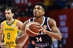【PP体育在现场】瞧瞧这人气！字母哥打成2+1全场高呼MVP
