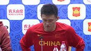 中国男篮-18年-请多给些时间！周鹏：比赛结果让球迷很不开心 但队员态度都很正-新闻