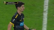 第30分钟雅典AEK球员曼达洛斯黄牌