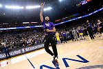 直击NBA西决湖人VS掘金:约基奇赛前练肉搏战 麦基场内热舞