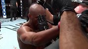 八角笼里冠军第一友情第二 乌斯曼第三回合TKO终结伯恩斯