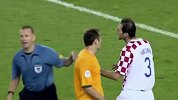 数字世界杯：奇葩！2张黄牌不够？克罗地亚悍将93分钟吃3张黄牌才被罚下
