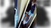 日本校服的正确打开方式_毛衣配短裙活泼靓丽