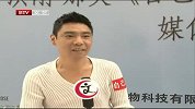 屠洪刚携手那英推新歌 好友相见忆当年感慨多-6月16日