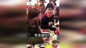 老外在中国遇老外爆笑对话走红 网友：掌握了大妈唠嗑的精髓