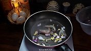 爆炒大虾最简单做法，今天分享一道爆炒大虾的做法