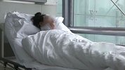男子商场厕所狂砍陌生女子 行凶前喝掉大量白酒