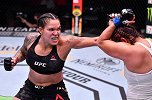UFC11连胜8次卫冕7次终结 她就是地球上最能打的女人