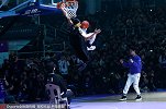直击大学生张健豪空接越人飞扣 卫冕扣篮大赛冠军