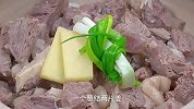 牛肉买回来别总是炒着吃了，像我这样做，汤鲜味美暖身又暖胃