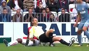 拯救不开心！球员过人进攻演砸大赏 迷乱舞步晃晕自己