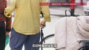 少年把80元托付给阿姨，23年后重逢痛哭：我一直把你当妈妈