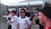 爽几很啊！英格兰进军四强球迷怒吼庆祝：IT'S COMING HOME