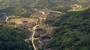 航拍福建最美土楼群，酷似地球之眼充满神秘，300年仍未倒塌