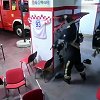克罗地亚消防队看世界杯时 突然接到了火警警报