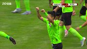 新疆U23小将30秒打破僵局 达尼亚尔冷静推射得手
