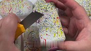 把家里白色香皂全部刮开，声音好过瘾