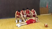 中国男篮-18年-男篮红队写真宣传照拍摄 王哲林镜头感十足-专题