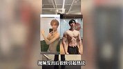 太励志了！俯卧撑像“蝴蝶振翅”的瘦小伙，2年后逆袭晒八块腹肌，前后对比照曝光