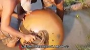大爷从河里捞出个大罐子，将东西尽数倒出后，真是意外惊喜！