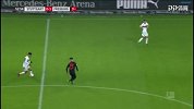 第52分钟弗赖堡球员格里福射门
