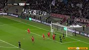 第62分钟法兰克福球员罗德射门 - 打偏