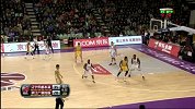 CBA-1415赛季-常规赛-第14轮-霍尔曼篮下接王征助攻命中(辽宁vs广厦)-花絮