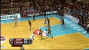 CBA-1314赛季-常规赛-第8轮-张松涛强行突破投篮命中同时造成了鲍威尔犯规-花絮