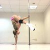 超性感钢管舞！小姐姐连秀高难度动作