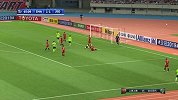 全北右路传中打前点 伊比尼伸脚垫射偏出立柱