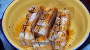 分享一个脆皮五花肉的做法